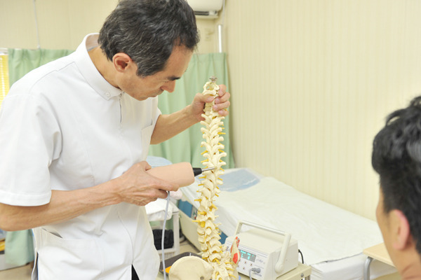 背骨以外のズレもさまざまな症状の原因となります